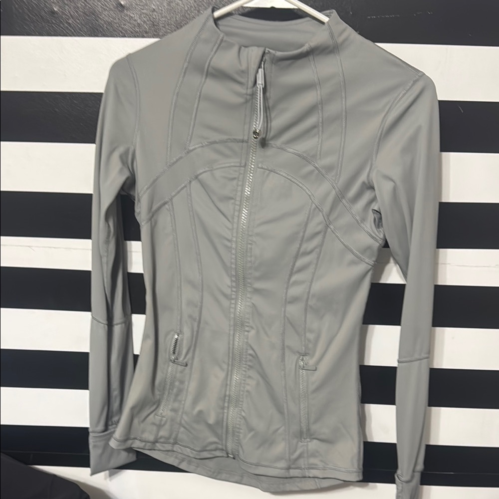 Women's Gray Jacket
